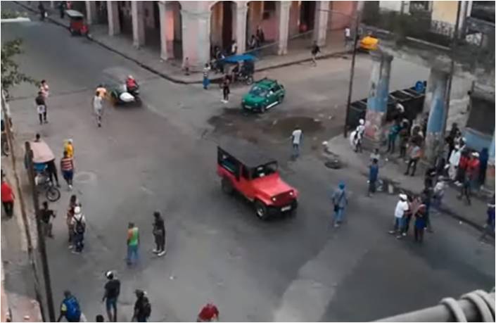 Apuñalan a un joven en plena calle de la Habana Vieja