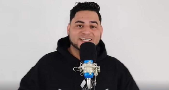 Michelito Dando Chucho