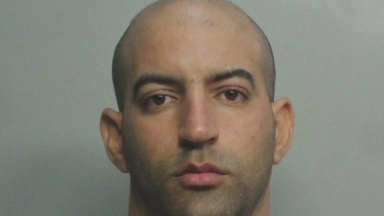 Detienen a un cubano en Miami por atacar a 2 personas con un machete