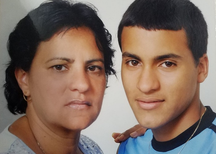 “No hizo nada malo”; madre de manifestante que grabó protestas del 11J en Artemisa exige su libertad