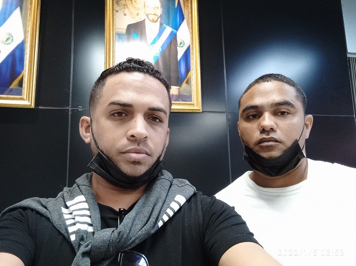 Periodistas cubanos Héctor Valdés Cocho y Esteban Rodríguez son aceptados en El Salvador