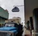 Mientras multan a los cubanos, las autoridades castristas ignoran a turistas que pasean sin nasobuco