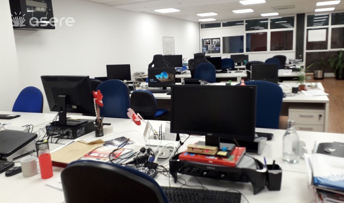 OMS advierte de los riesgos de salud que puede tener el trabajar desde casa