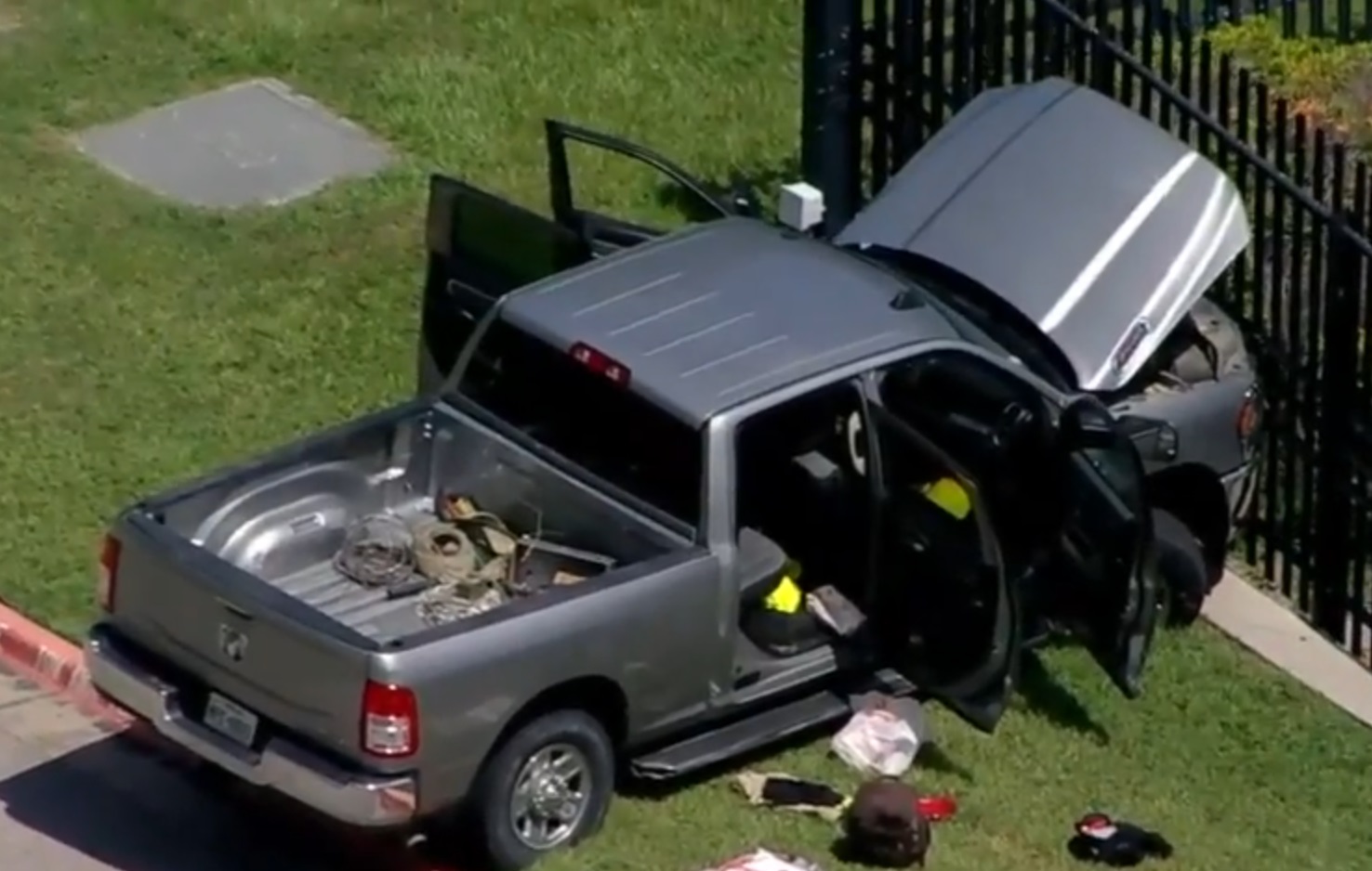 Cubano en Texas es sentenciado a 14 meses en prisión por chocar camioneta en las oficinas del FBI. (Captura de video: ABC13)