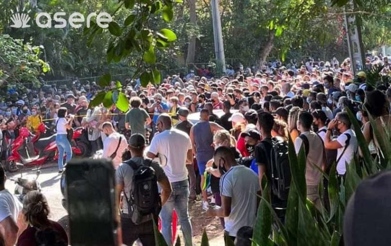 Noticias de Cuba más leídas: Acordonan la Embajada de Panamá en Cuba ante el temor de posibles protestas