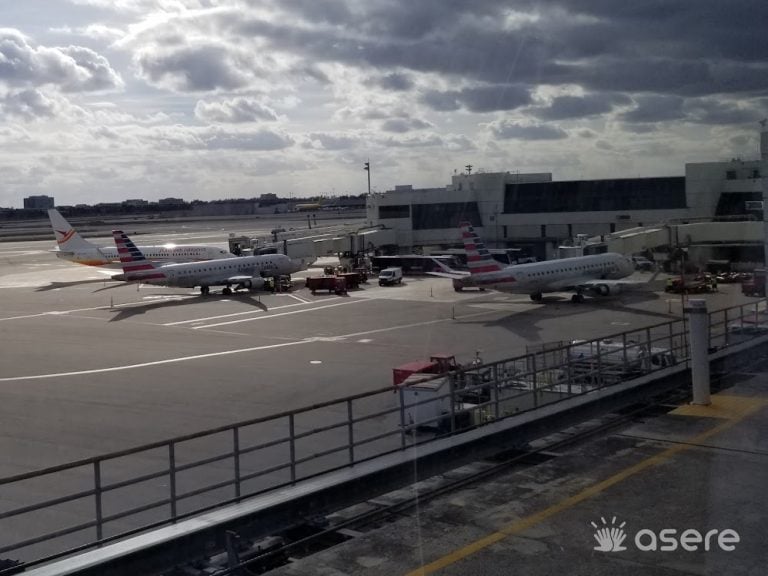 Récord de viajeros en el Aeropuerto de Miami por temporada navideña