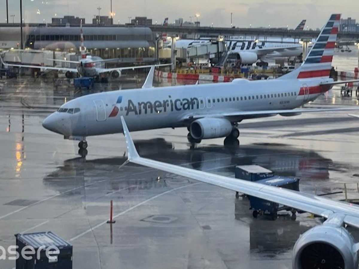 American Airlines triplica el precio del equipaje adicional que se puede  llevar a Cuba