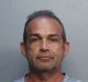 Cubano residente en Homestead arrestado por organizar peleas de gallos y posesión de drogas