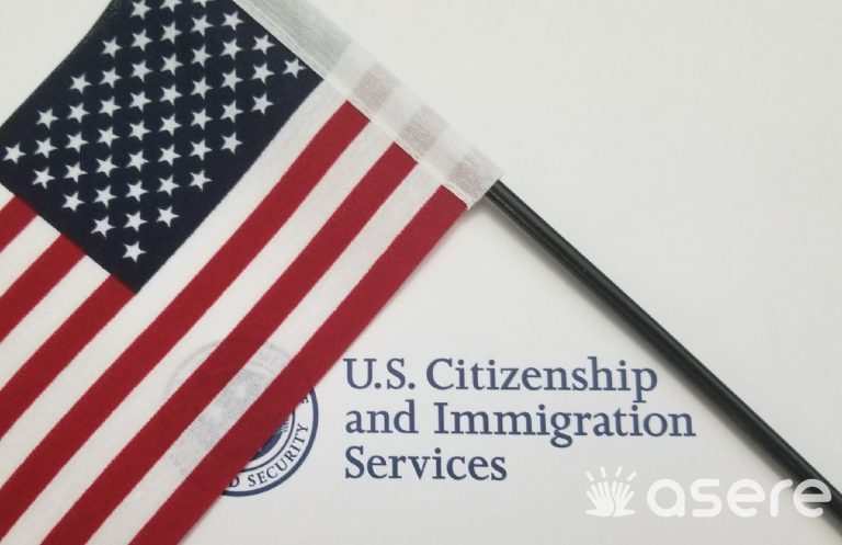 USCIS ordena que el pago de varios trámites migratorios sea electrónico