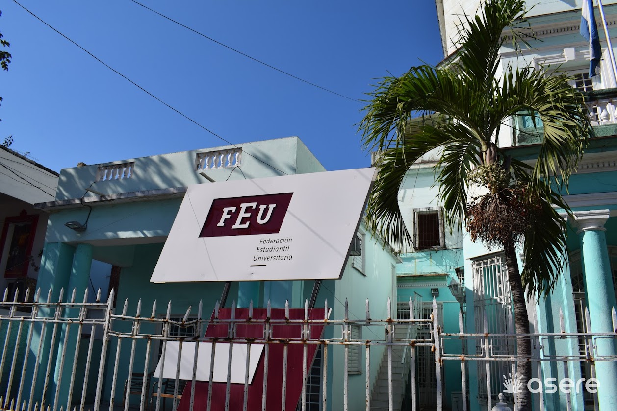 Alumnos de universidad en Cuba ya no deberán aprobar asignaturas básicas para terminar el primer año
