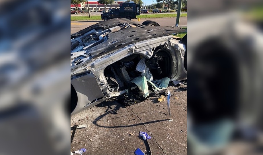 Fatal choque al oeste de Florida luego de que tres jóvenes robaran un automóvil