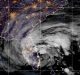 Nicole se debilita luego de tocar tierra en Florida como un huracán categoría 1