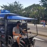 Imagen de un bicitaxi en las calles de Cuba. (Foto © Asere Noticias)