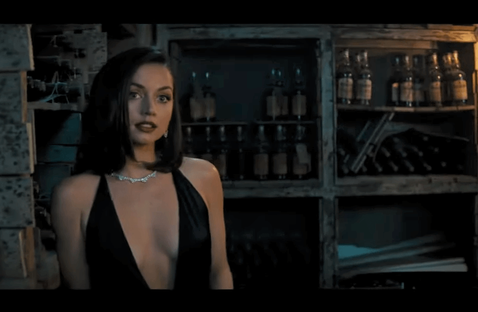 Ana de Armas como Paloma en 007 No Time to Die. (Captura de pantalla: Two Not One- YouTube)