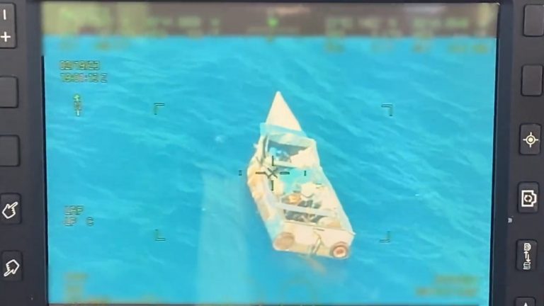 Rescatan a cuatro balseros cubanos que naufragaron cerca de Puerto Rico