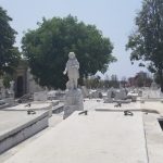 Imagen de una tumba en el cementerio Colón.