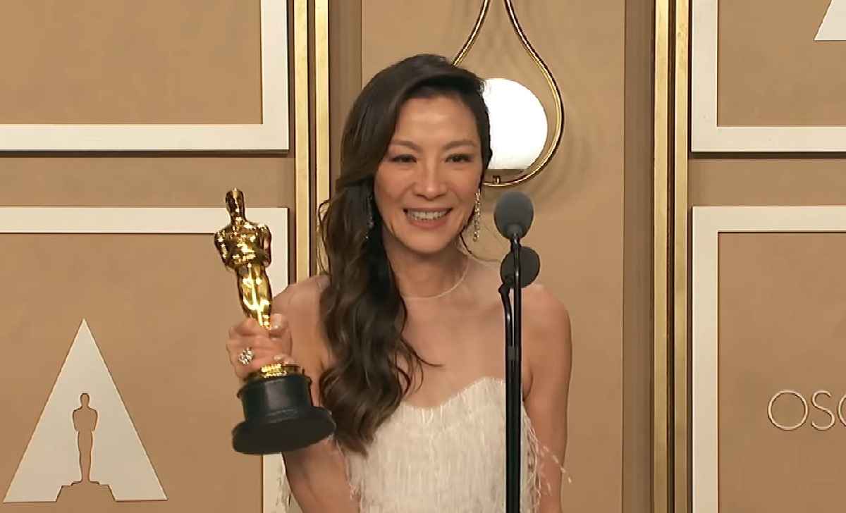 Michelle Yeoh hace historia como la primera asiática en ganar el Oscar a Mejor Actriz