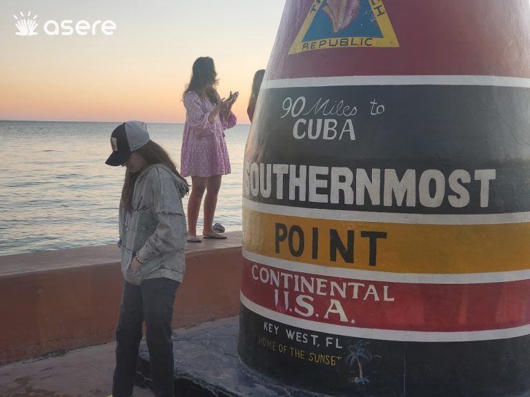 Autoridades de Florida encuentran cuerpo flotando cerca de Cayo Hueso