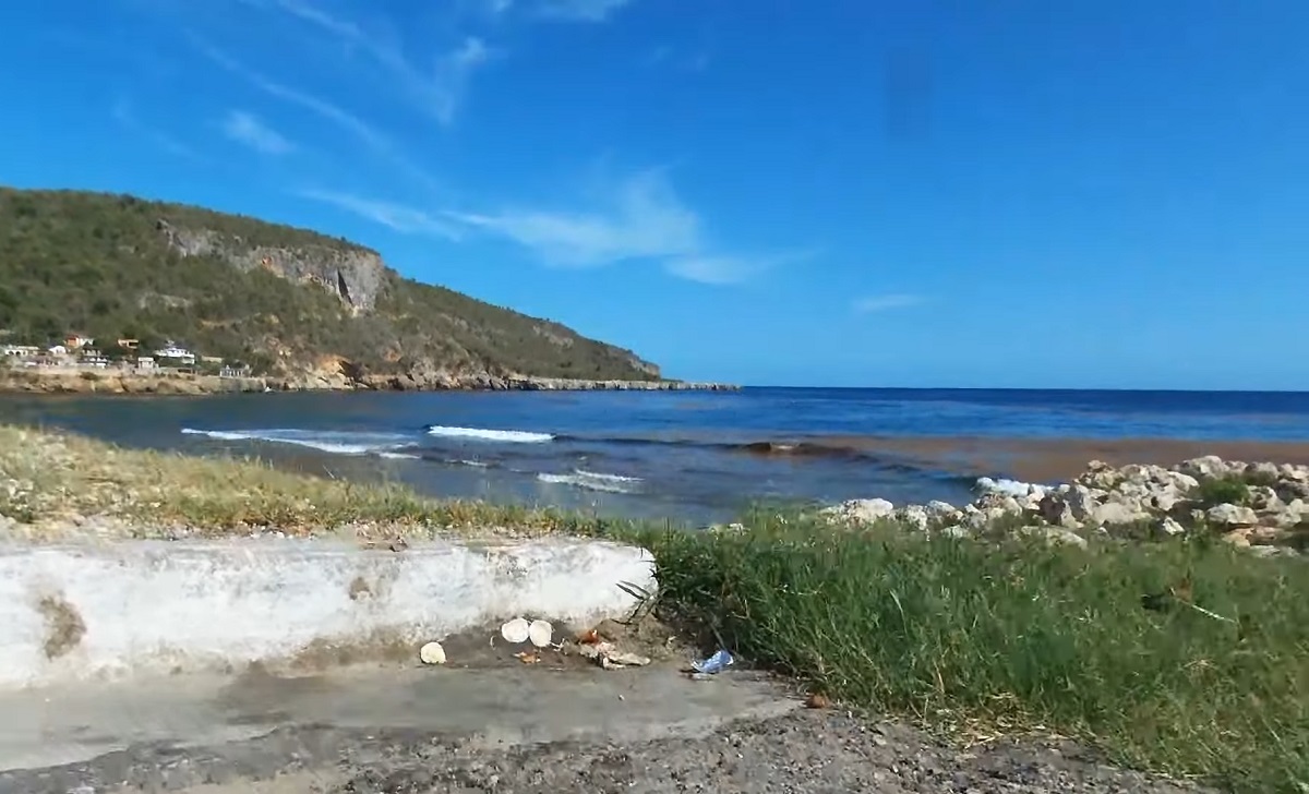 Playa de Siboney en Santiago de Cuba. (Captura de pantalla: DelvisD-YouTube)