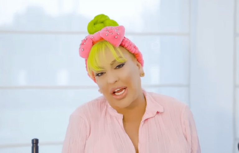La Diosa impacta con su gran voz al cantar temas de Celia Cruz a capela