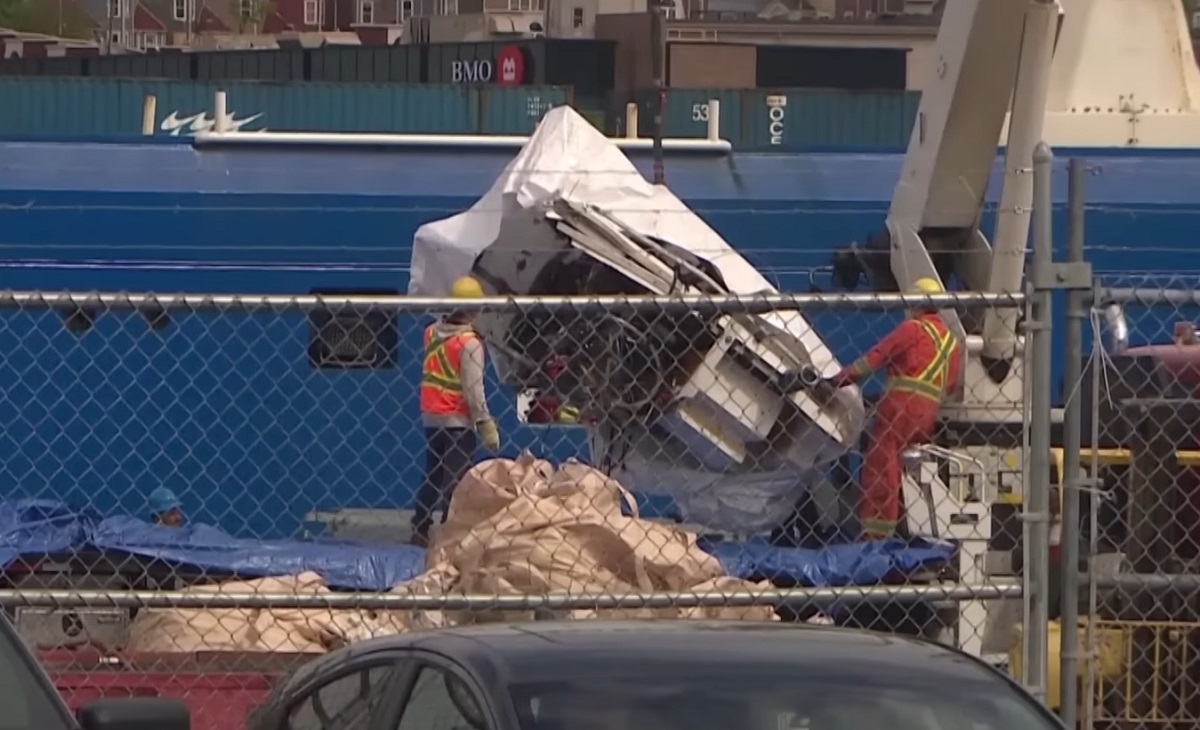 Encuentran posibles restos humanos entre los escombros del submarino Titán RTVE Noticias-YouTube