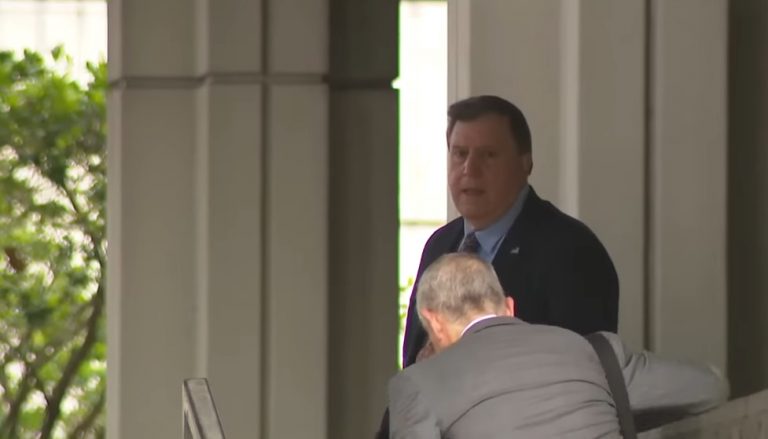 Residencia de Joe Carollo entrará en subasta para pagar su deuda millonaria