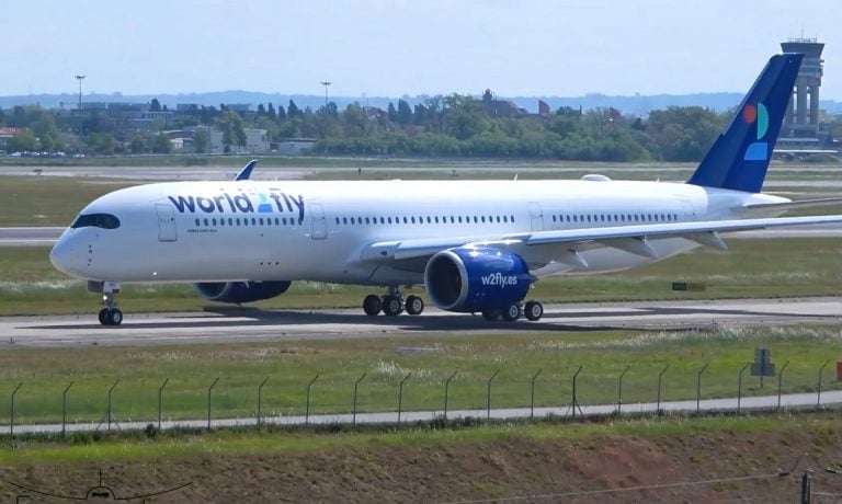 Otra aerolínea abandona Cuba: World2Fly cancela sus vuelos a La Habana