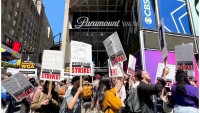 Actores se unen a la huelga de guionistas en EEUU. (Captura de pantalla: CNBC- YouTube)