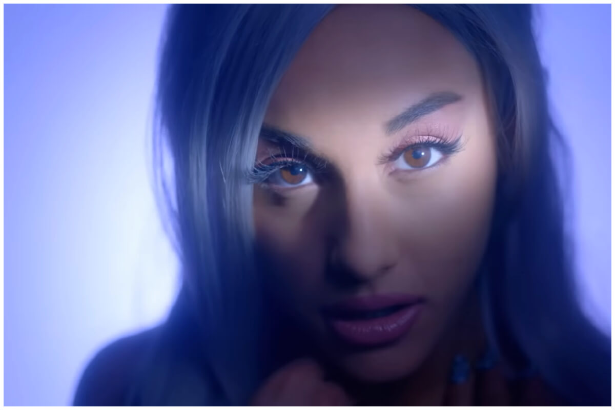 Ariana Grande en Focus. (Captura de pantalla: Ariana Grande- YouTube)