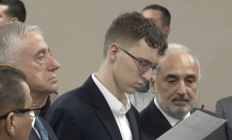 Autor de masacre en un Walmart de Texas es sentenciado a 90 cadenas perpetuas