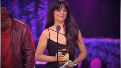 Camila Cabello en Premios Juventud 2023. (Captura de pantalla: Univisión- YouTube)