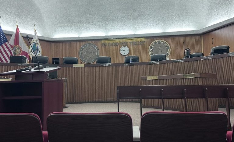 Cubano residente en Hialeah va a corte por modificar su vivienda sin permiso