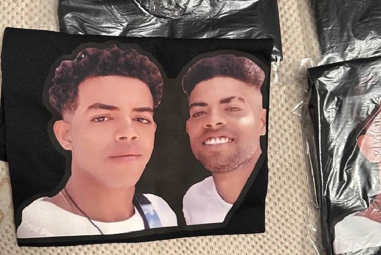 Familia de hermanos cubanos fallecidos en Uruguay venden camisas para repatriar sus cuerpos