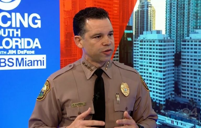 Freddy Ramírez, cubanoamericano jefe de la policía de Miami-Dade, fue hospitalizado tras intento de suicidio