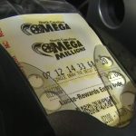 Boletos de la lotería de Mega Millions.