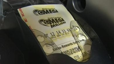 Boletos de la lotería de Mega Millions.
