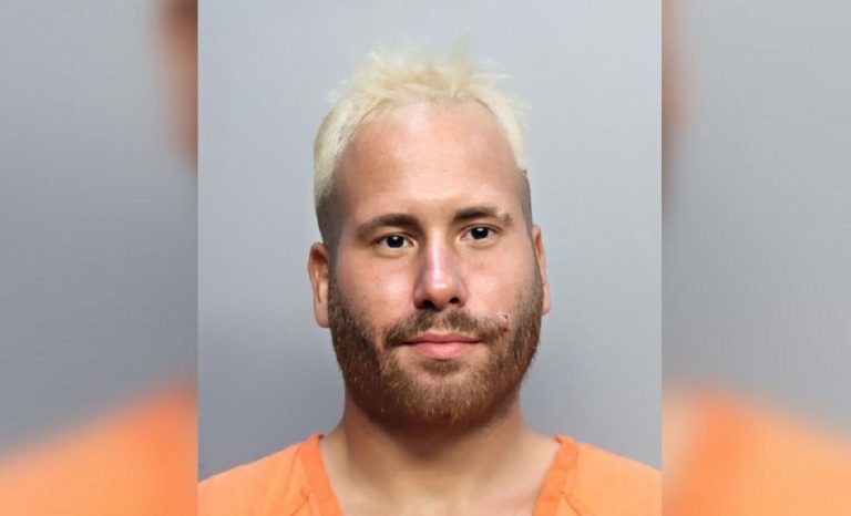 Cubano arrestado por robar tarjetas de crédito en un estacionamiento de Miami Beach
