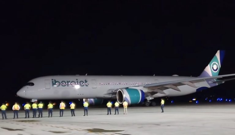 Iberojet deja a cientos de cubanos varados en Madrid por presuntos “problemas técnicos”