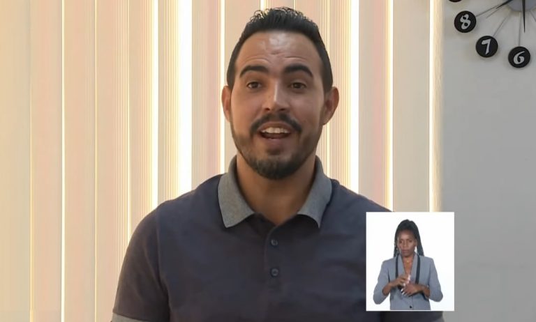 Gobierno recomienda buscar la ayuda de vecinos “solidarios” para pagar la corriente vía electrónica