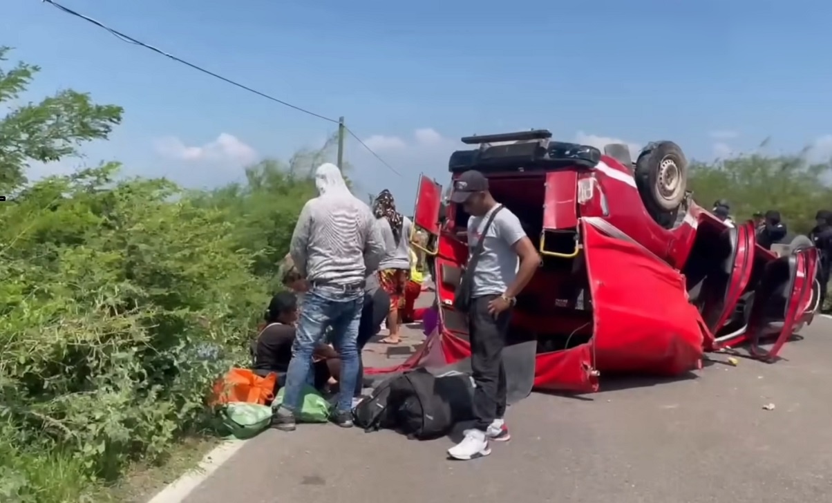 Migrantes cubanos resultan heridos tras accidente de tránsito en México