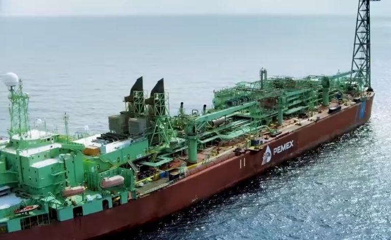Pemex cambia empresa clave detrás del petróleo enviado a Cuba