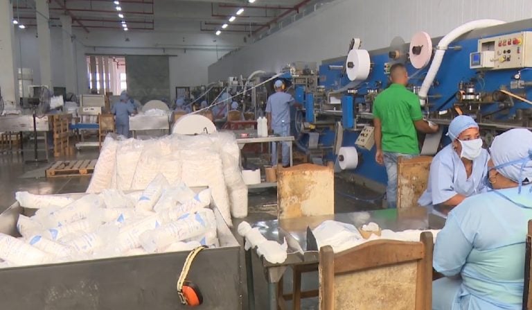 Escasez de “íntimas” continuará pese al reinicio de su producción en Sancti Spíritus