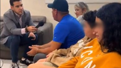 Toda una familia cubana fue afectada por la decisión contra el Formulario I-220A