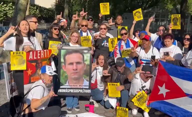 Cubanos protestan en New York por la presencia de Díaz-Canel en la ONU