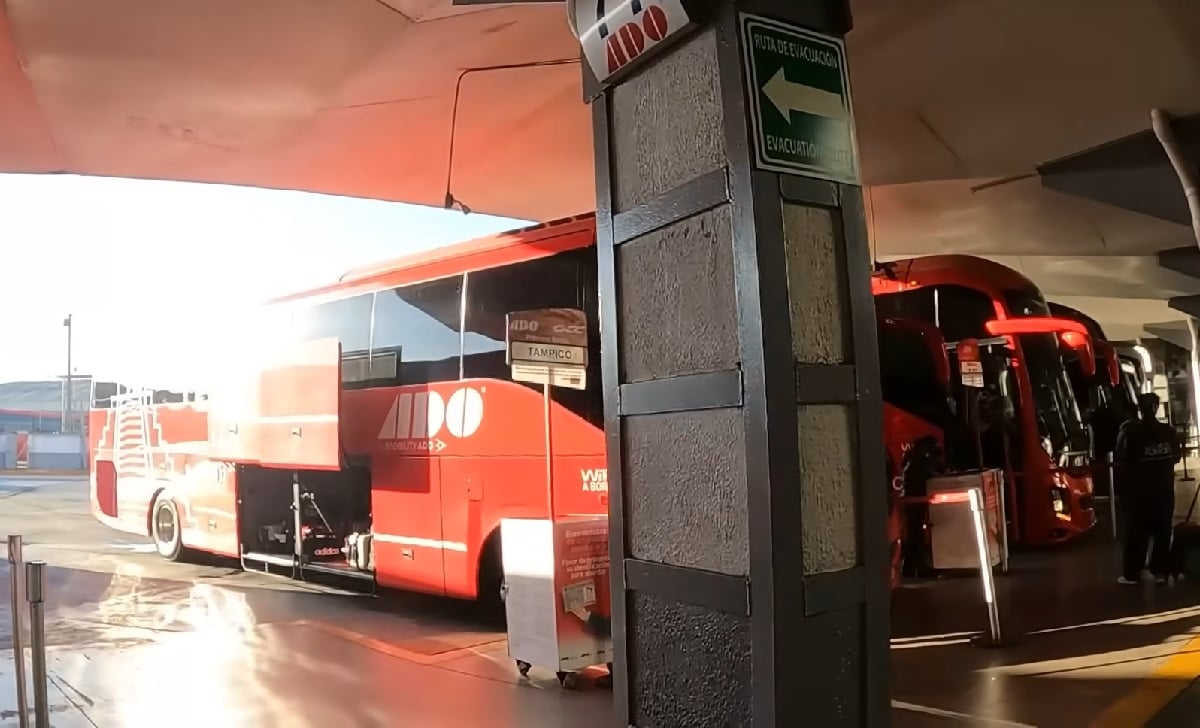 Imagen ilustrativa de una estación de camiones en México. (Captura de pantalla: De Viaje con Seoane-YouTube)