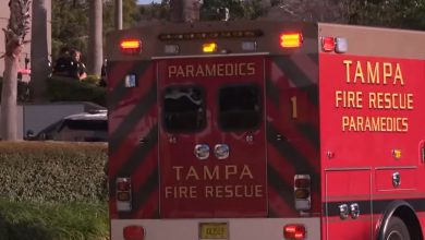 Vehículo de paramédicos en Tampa. (Captura de pantalla: 10 Tampa Bay-YouTube)