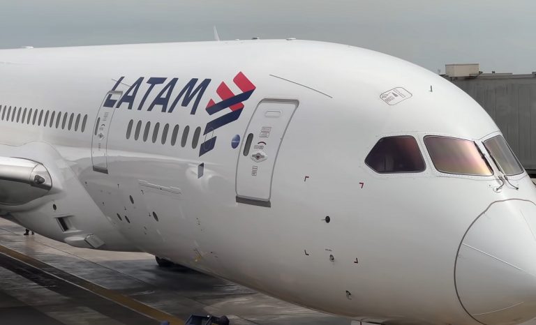 LATAM Airlines suspende vuelos entre Cuba y Perú por falta de combustible