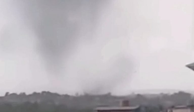 Artemisa: tornado deja destrucción a su paso por Playa Baracoa