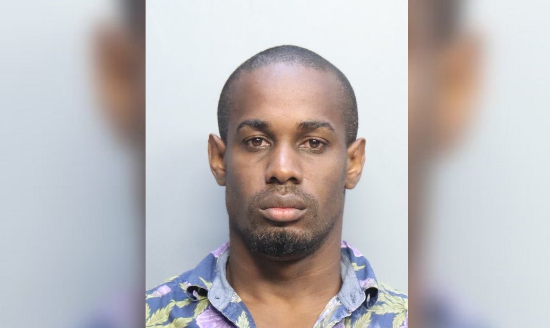 Cubano en Miami arrestado por robo y agresión a dos mujeres.