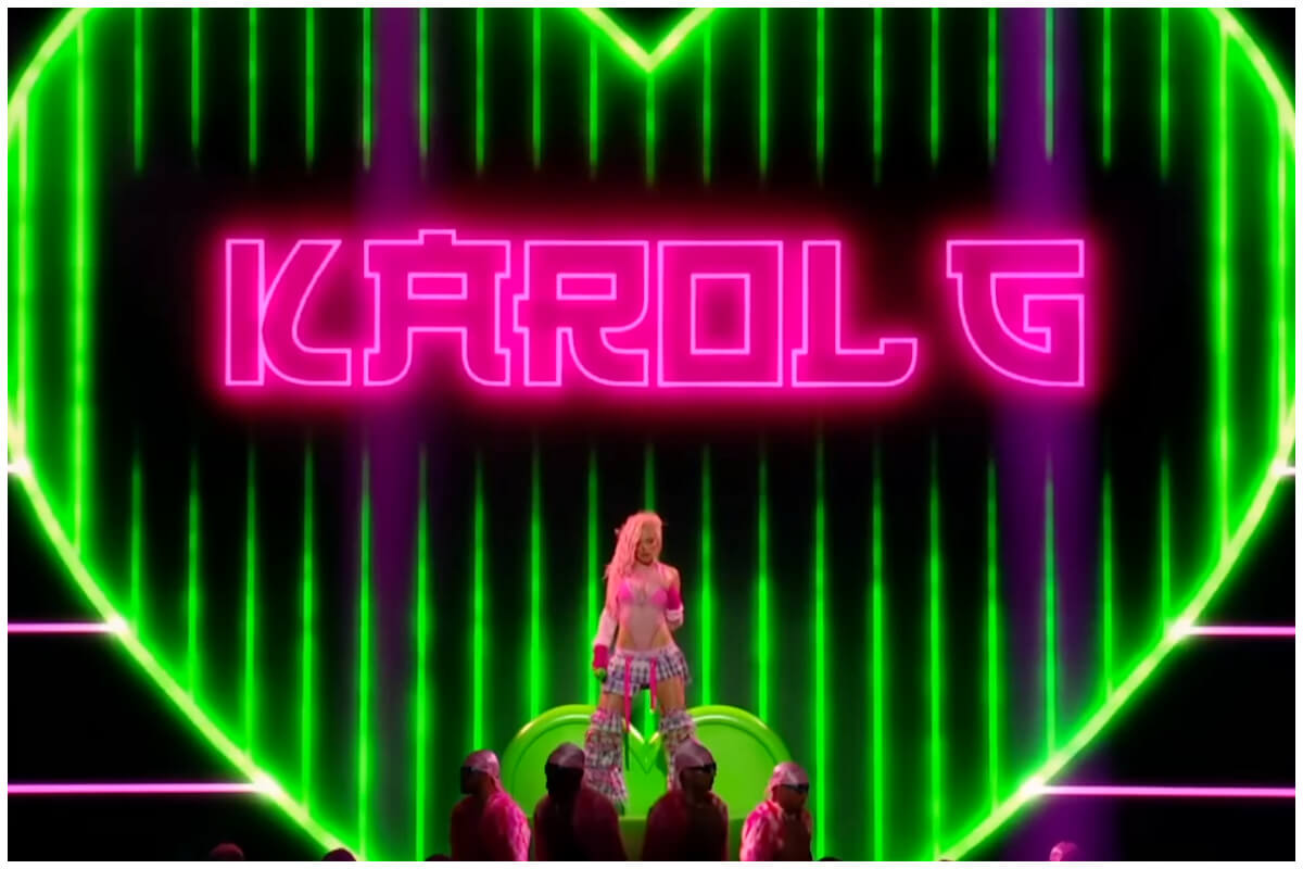 Karol G durante los VMA 2023. (Captura de pantalla: MTV- YouTube)